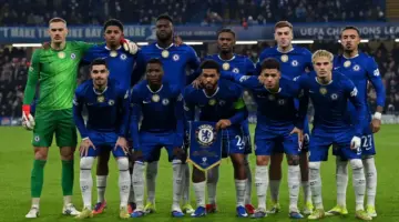 تسعى أيرلندا لإقناع مهاجم تشيلسي بأن يختار اللعب معها، تمامًا مثل والده